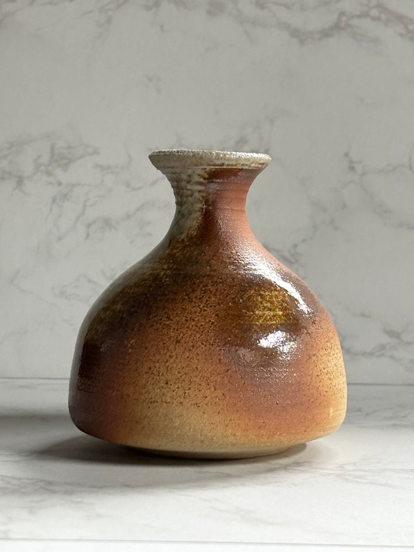 Kikyo Gama Sake Ware Tokkuri side