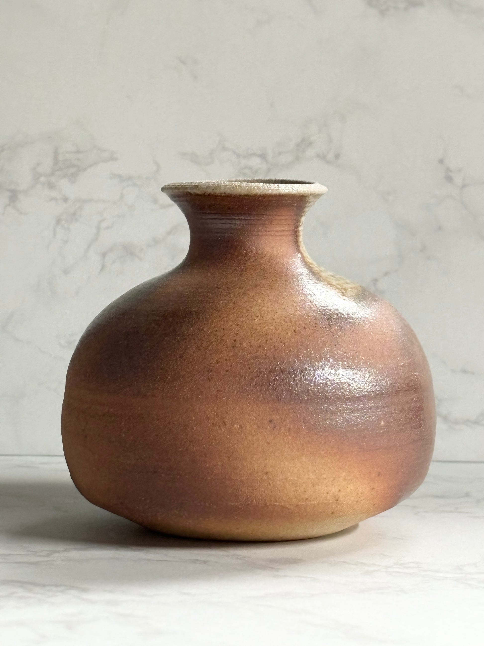 Kikyo Gama Sake Ware / Vase side 1