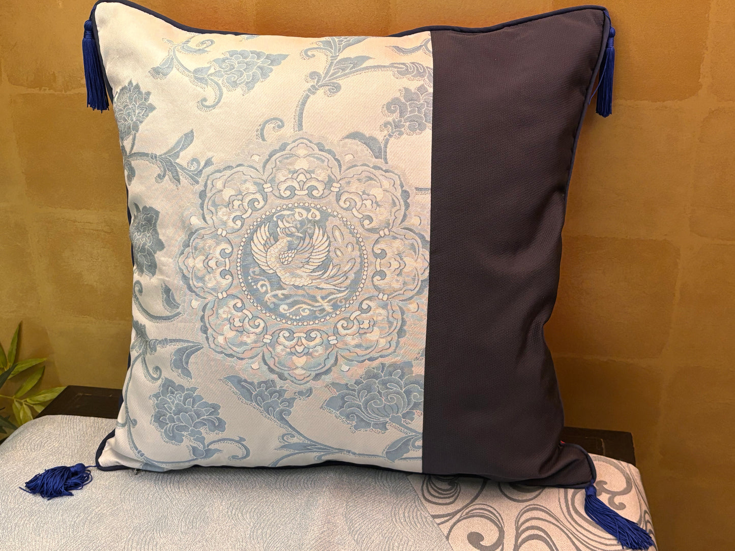 Extra-fine woven Nishijin textile accessories:  Cushion Cover